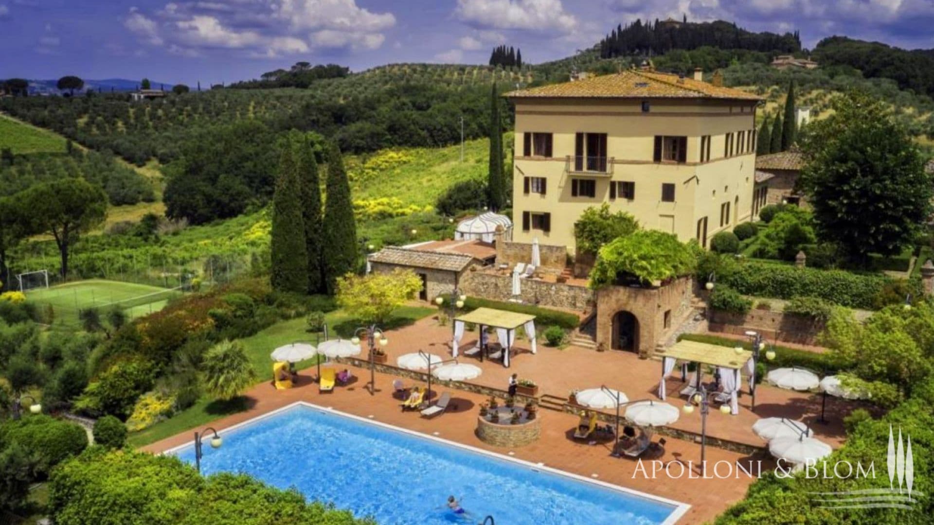 Del Santo Mansion with resort in Chianti Classico, Siena – Tuscany