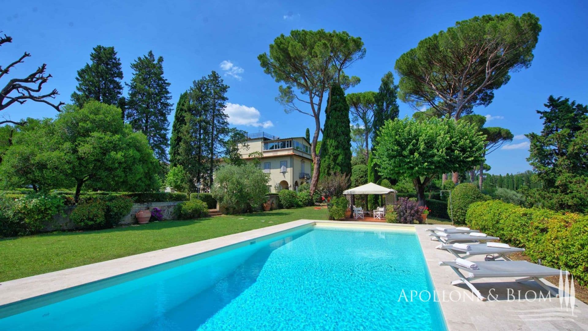 Villa Gli Archi with swimming pool in the center of Florence - Tuscany